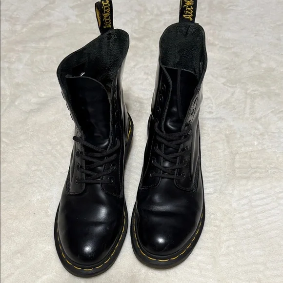 Dr. Martens Clemency Black Heeled Lace up Boots Smooth Leather Size 7 - Picture 1 of 14